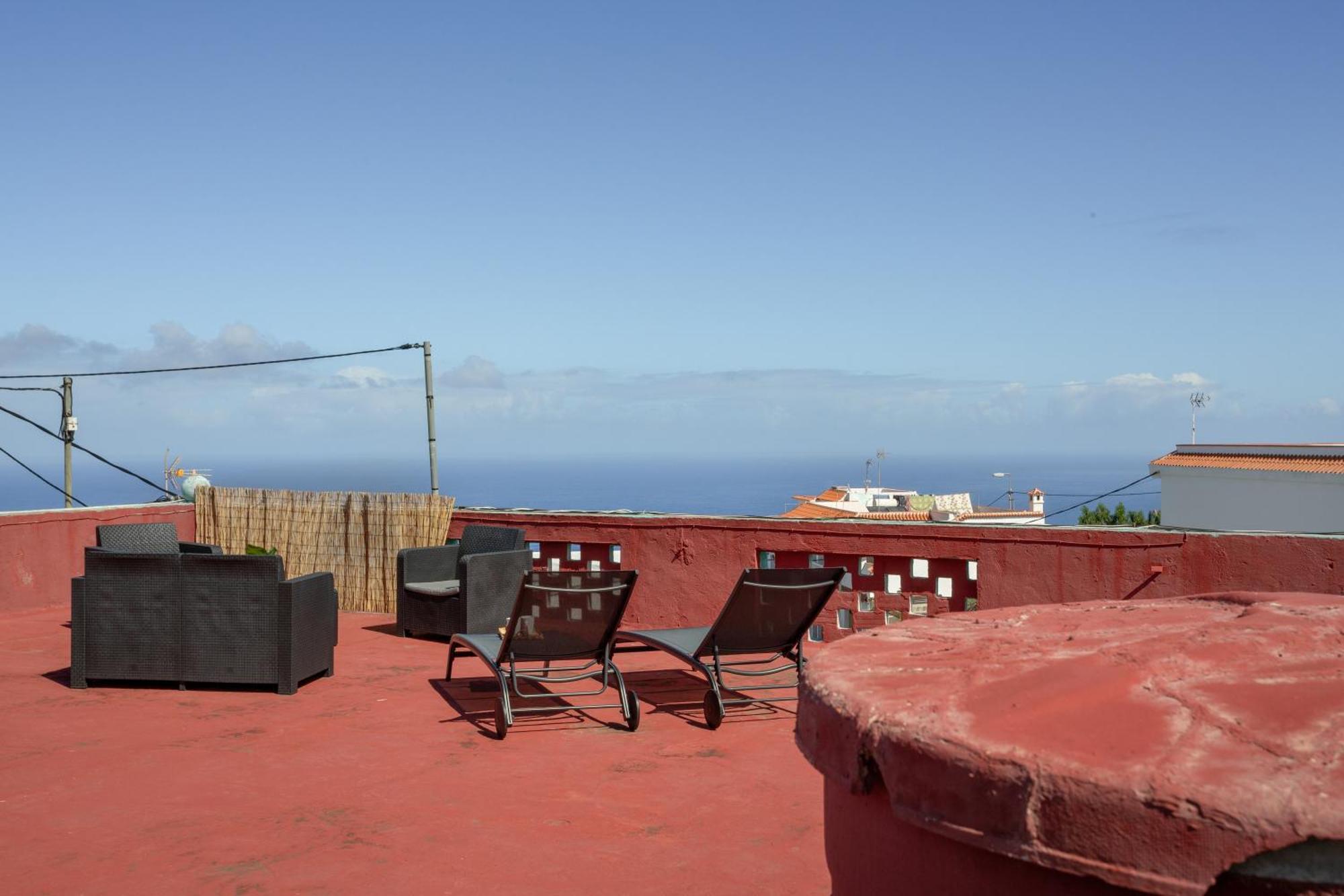 Готель Un Jardin Al Mar Genoves Екстер'єр фото