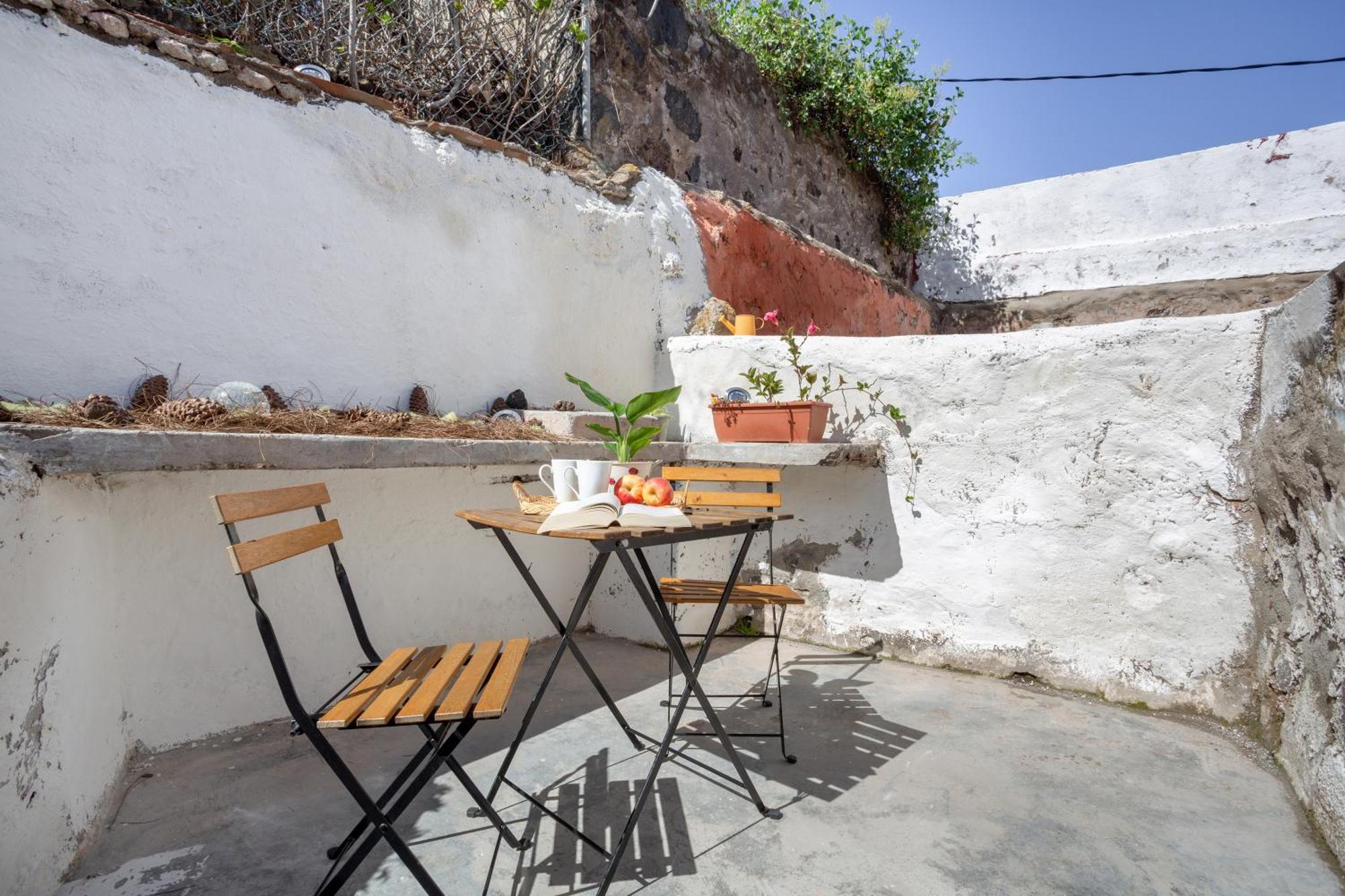 Готель Un Jardin Al Mar Genoves Екстер'єр фото